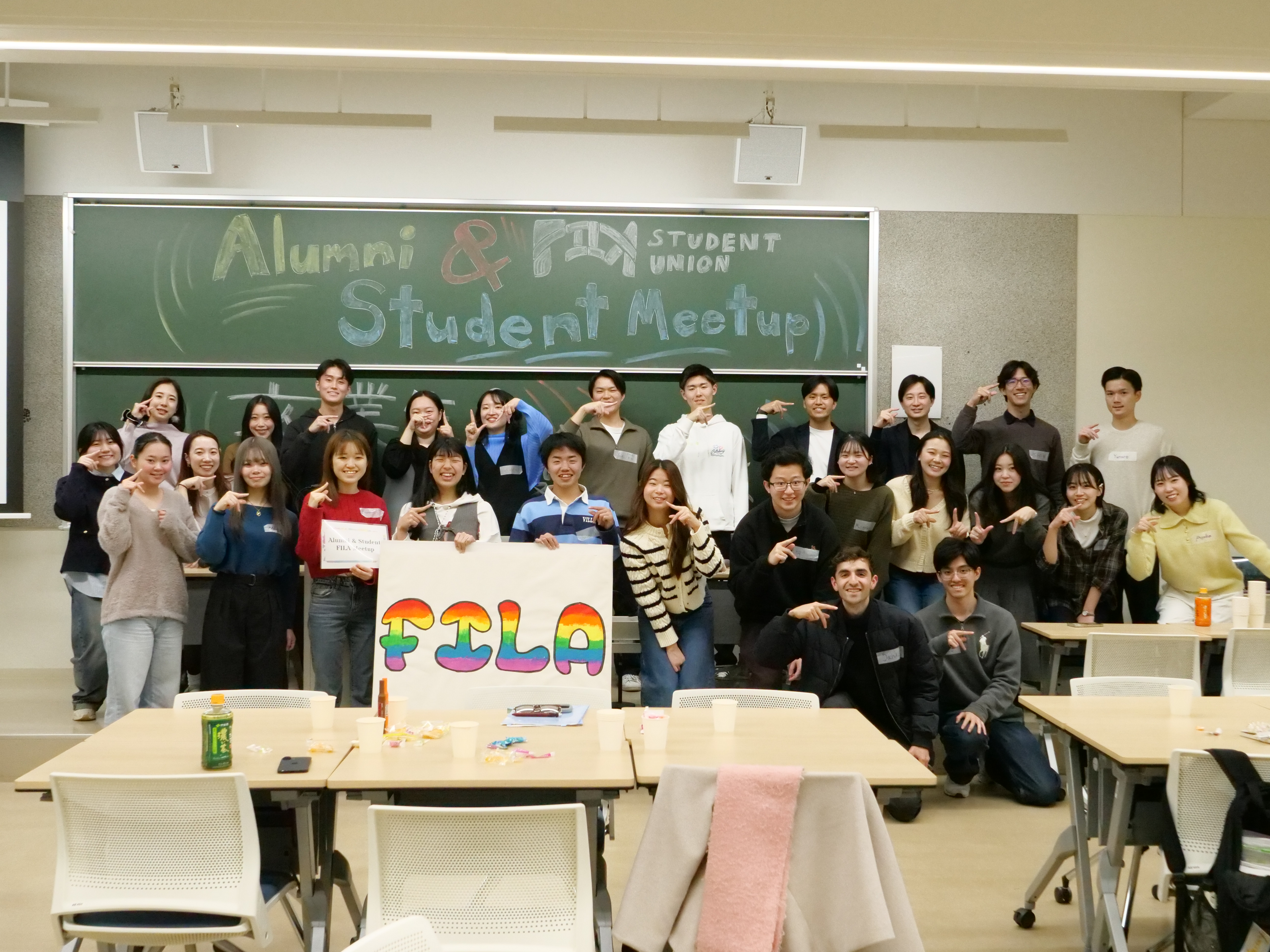 【国際教養学部】卒業生・現役生交流会を開催