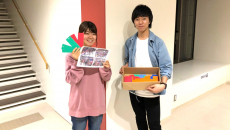 「七夕まつり」にむけて、短冊記入を依頼する様子。