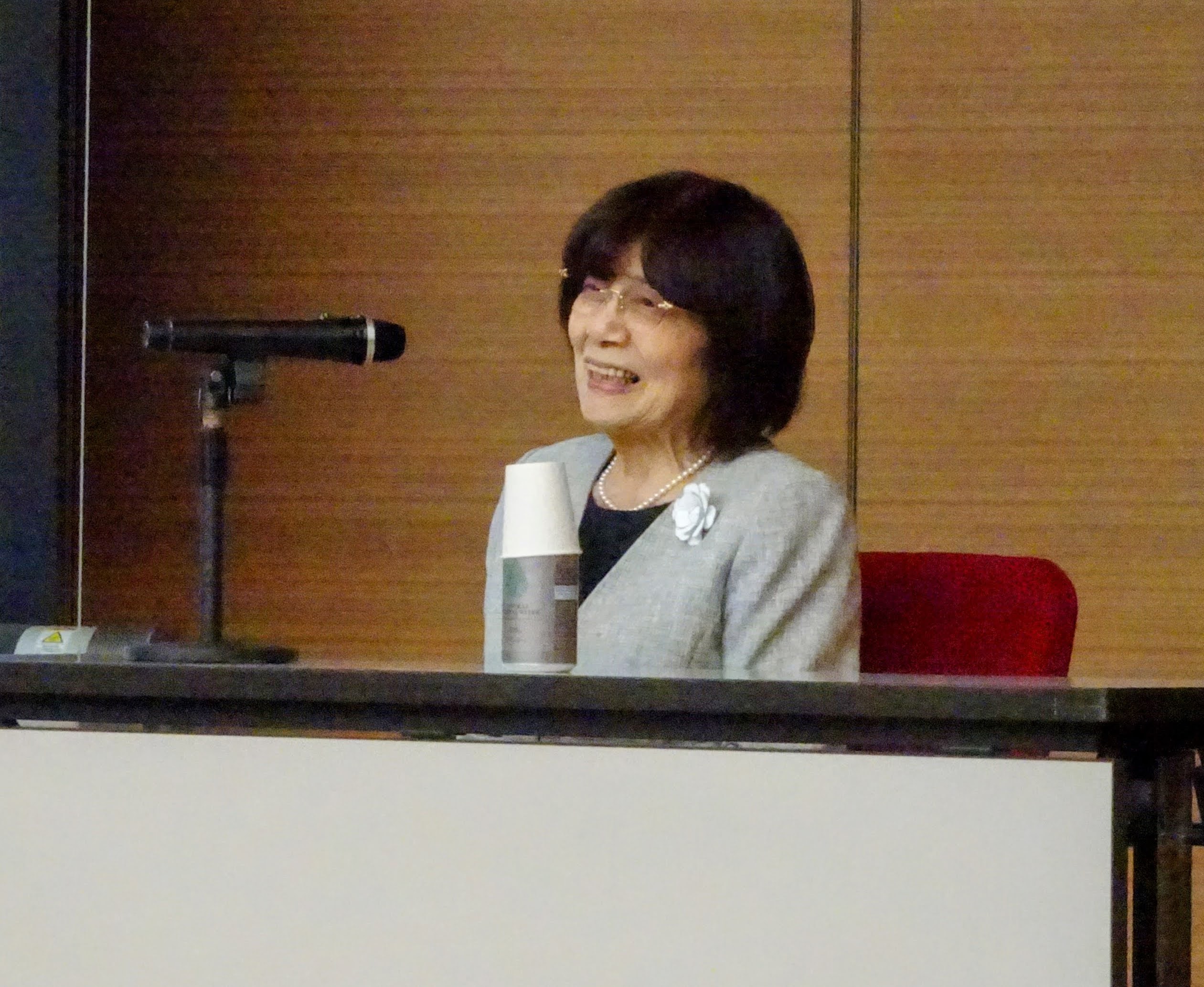 広島・長崎講座で被爆証言者の八幡照子氏が講演されました