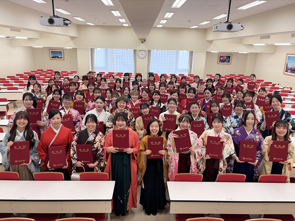 第40回創価女子短期大学卒業式を挙行しました