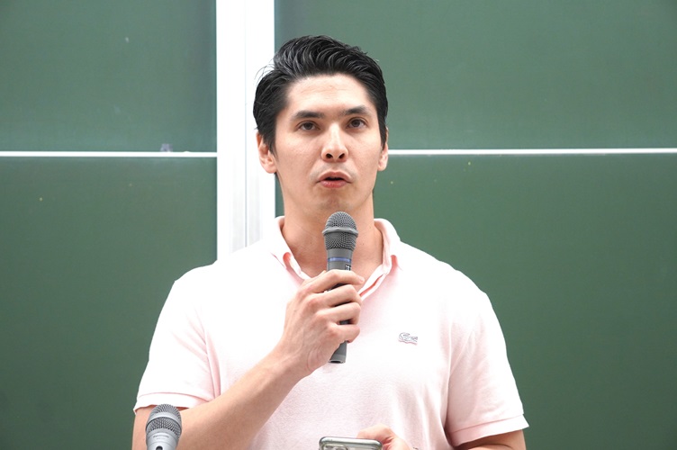 松本伸昌ニコラスさん