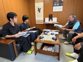 理工学部丸田ゼミの取り組みとして、八王子市立南大沢中学校の生徒が地域企業にて八王子CFO活動を開始しました