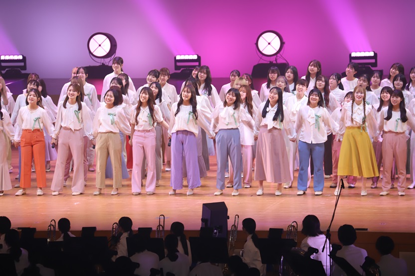 短大生による演目