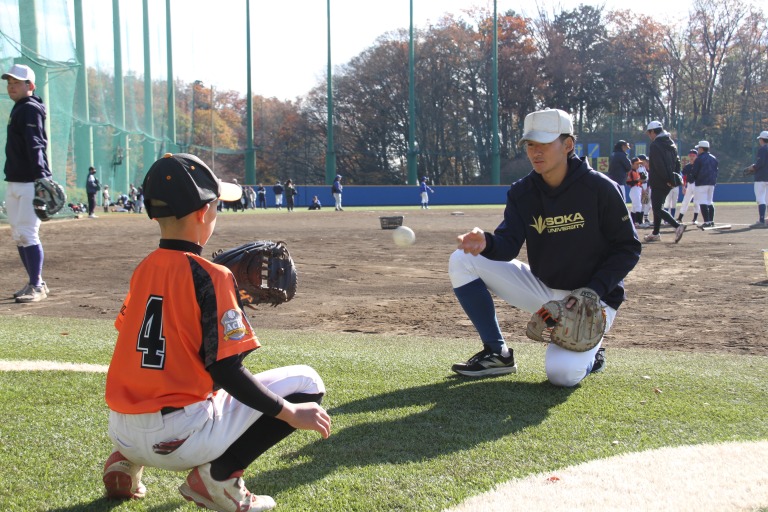 少年野球教室ならびに第25回創価大学学長杯八王子少年野球大会を開催しました