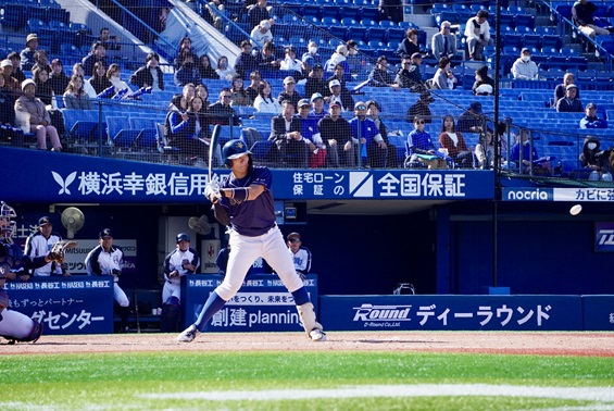 先制の2点タイムリーを放った鈴木太蔵選手