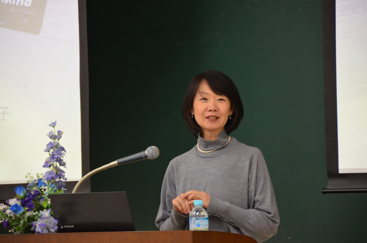 石岡 史子 氏（NPO法人ホロコースト教育資料センター 理事長）にご講演いただきました